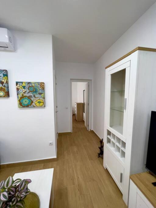 Rockside Residences Suites La Linea La Linea de la Concepcion Bagian luar foto